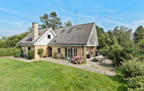 Stunning Home In Hundested With Wifi in Hundested